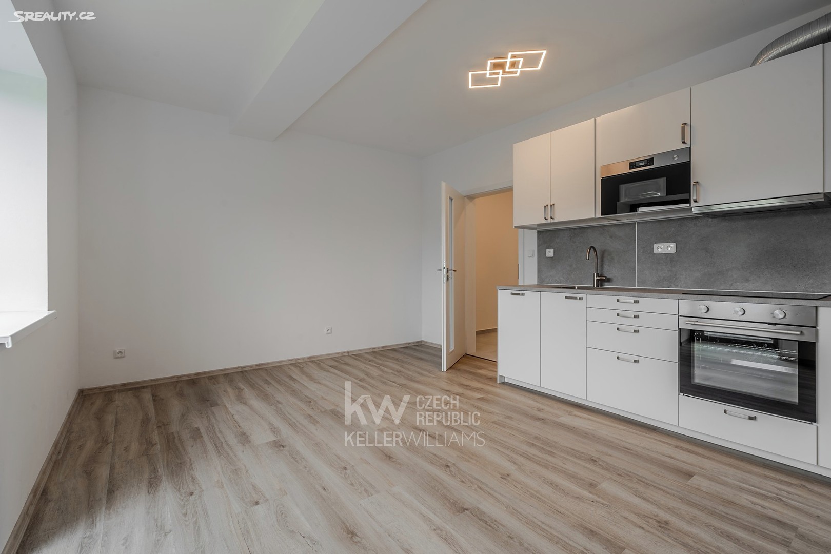 Pronájem bytu 1+kk 27 m²