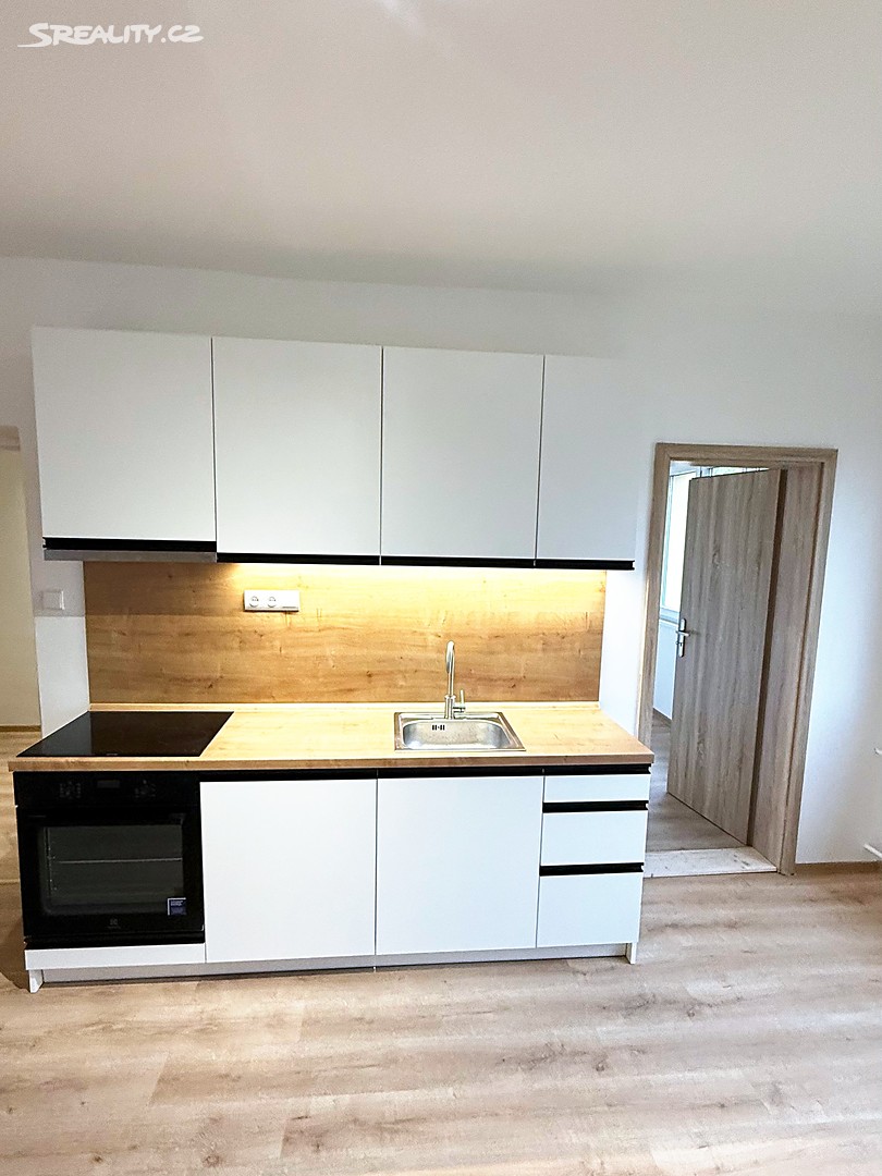 Pronájem bytu 3+kk 54 m²